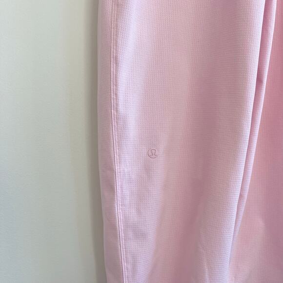 Lululemon WovenAir Pink Strawberry Milkshake Jumpsuit Overalls, Size 8 - Picture 11 of 11